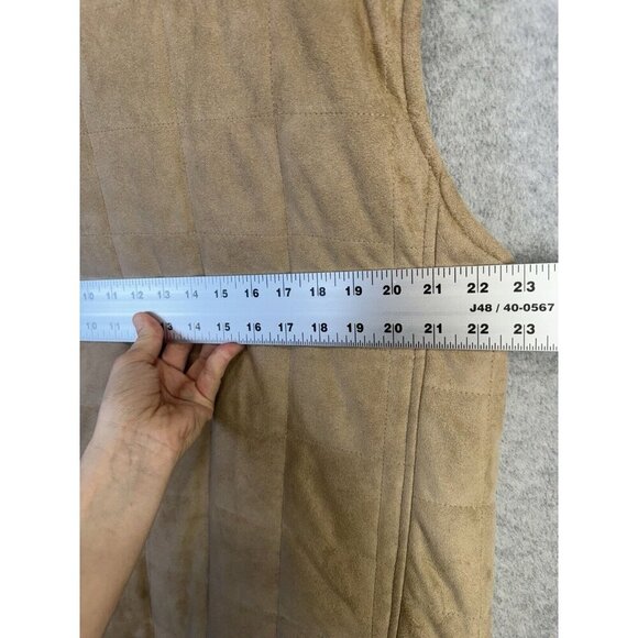 Weather Wear Quilted Faux Suede Puffer Vest Sz M Fleece Lined Tan Black Pockets - Picture 9 of 9